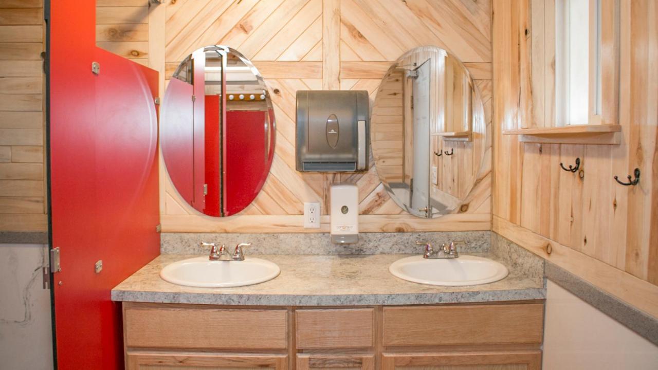 摩押Outdoor Glamping Jayco Rv Ok35公寓 外观 照片